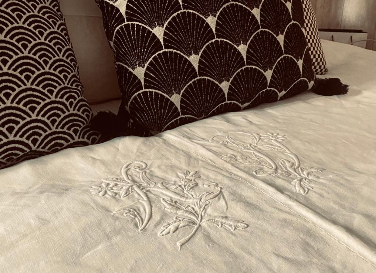 La Poterie Bed and Breakfast Carresse Εξωτερικό φωτογραφία